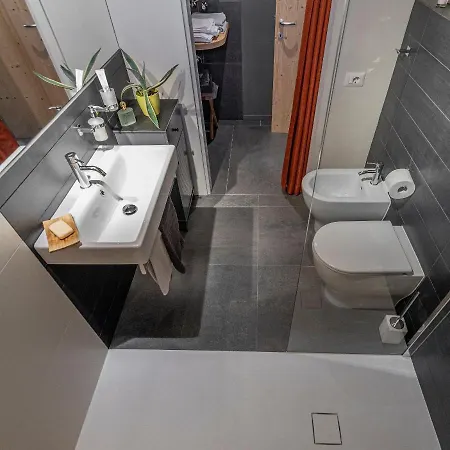 Maison 4 Jardin - Casa Design Ai Margini Del Bosco Holiday home Crodo